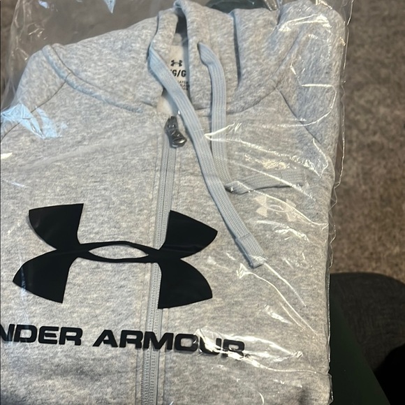 Under Armour Tops - Under Armour Gray Graphic Fitted Long Sleeve Hoodie